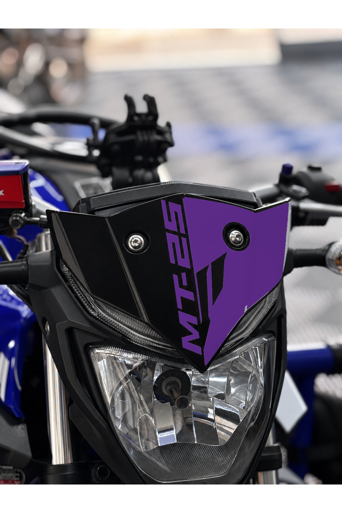 Yamaha MT-25 Eski Kasa için Yazılı-MT Logolu Kafa Detay Sticker