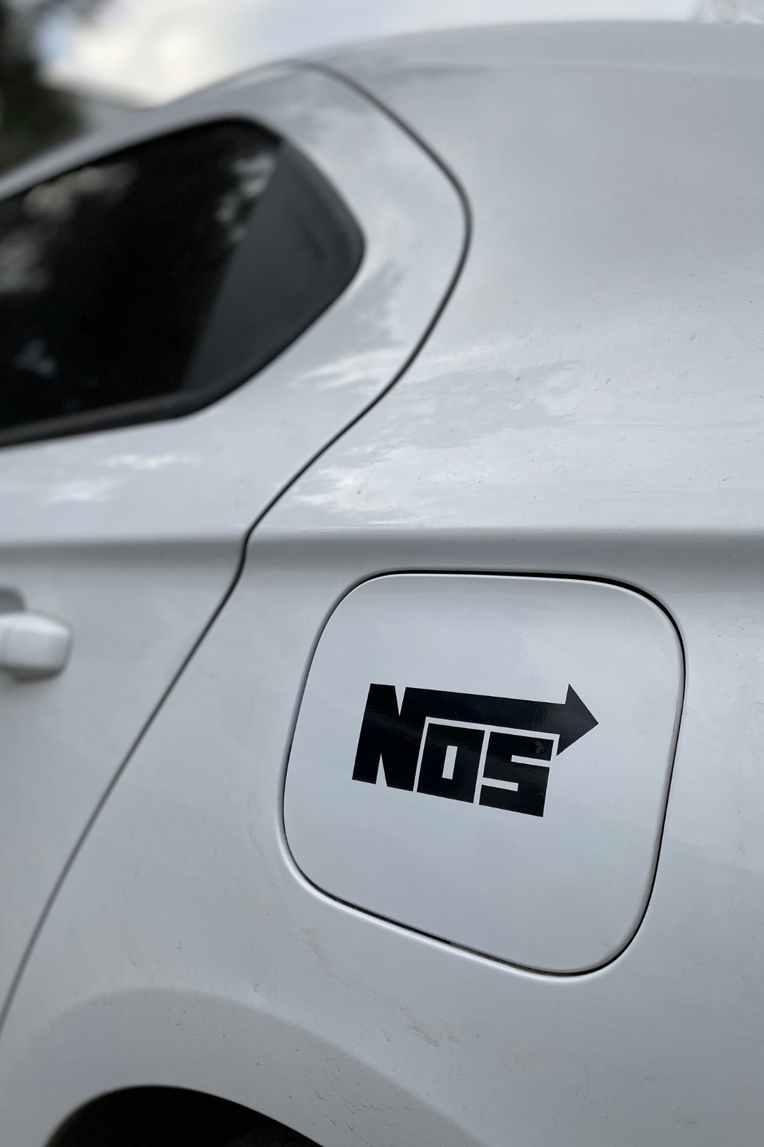 Araba ve Motor için Siyah Renk NOS Sticker Etiket (1 Adet)