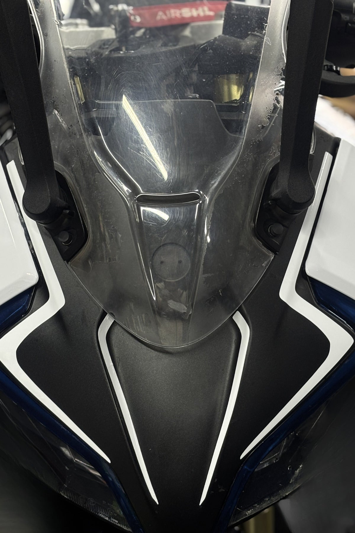CFMOTO 450SR için Beyaz Renk Geniş Uzun Far Kaşı Sticker Seti (4 Parça)
