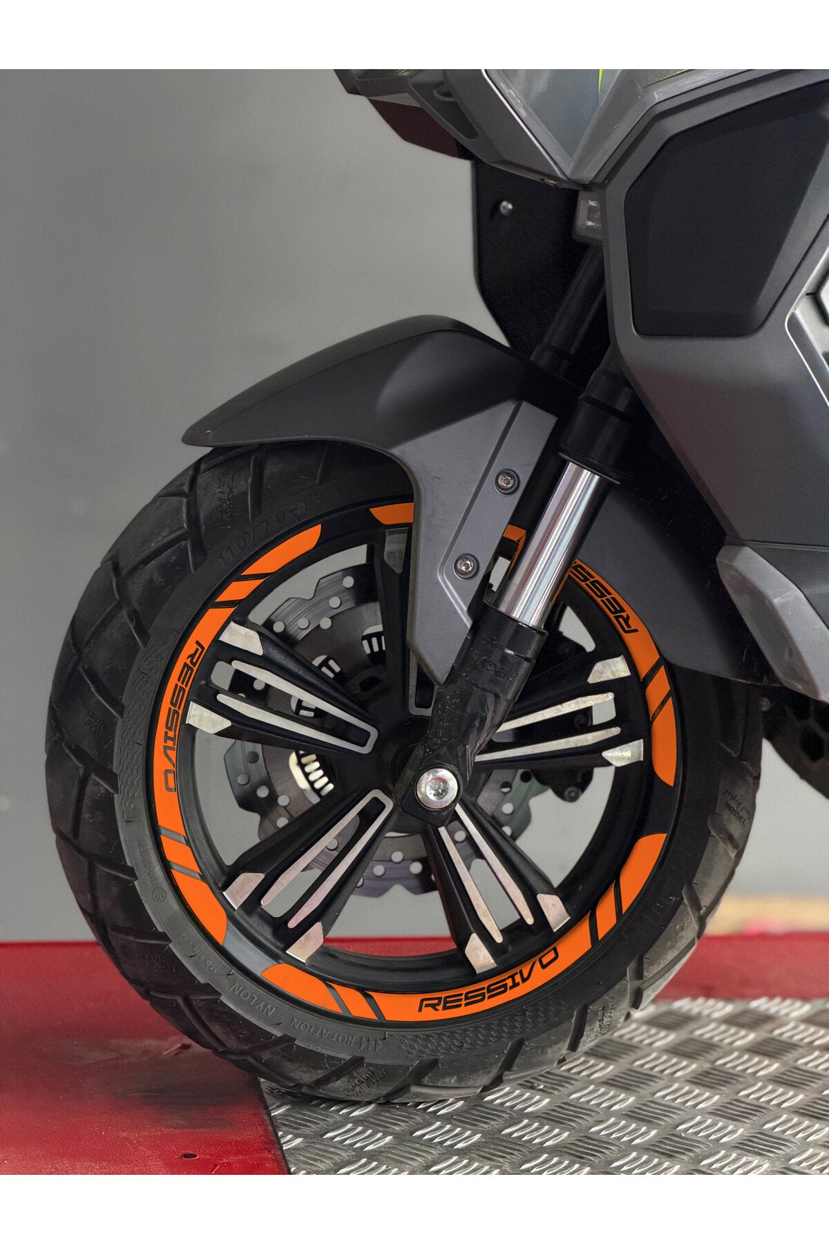 Mondial Ressivo Scooter için Jant Şeridi Sticker Seti (12 Parça Ön Arka Yeterli)