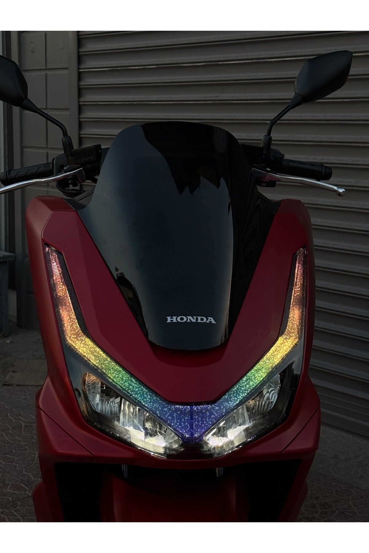 Honda PCX Deluxe için Gökkuşağı Far Filmi Far Tasarım Sticker (Sağ ve Sol ) (2025-2026 Uyumlu)