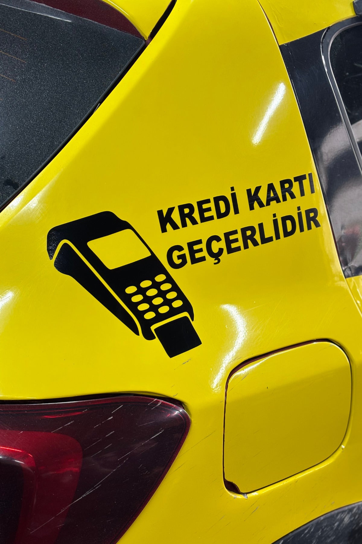 Taksi ve İşletmeler için Siyah Renk Kredi Kartı Geçerlidir Sticker(Tüm Düz Yerlere Yapışır)