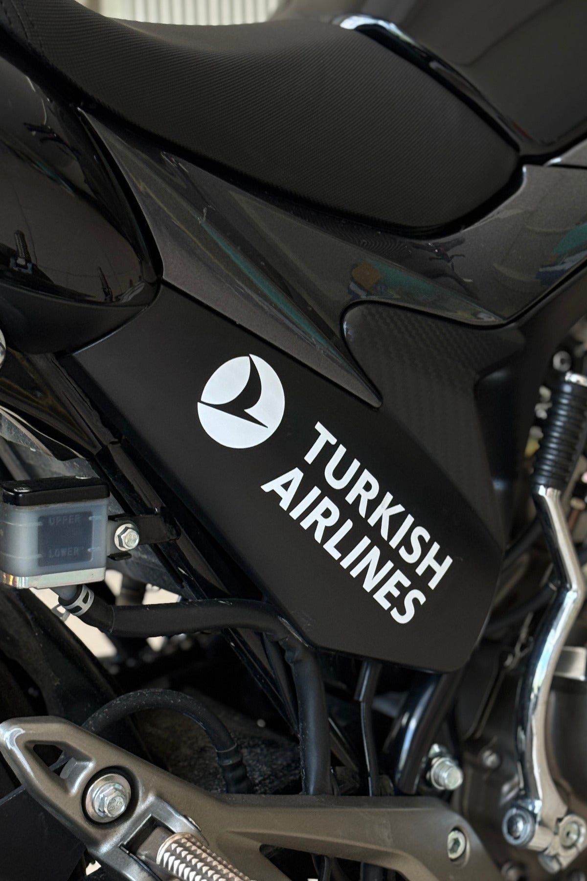 Motor-Araba-Kask için Beyaz Renk THY Turkish Airlines Sticker Etiket (18CMx5CM)