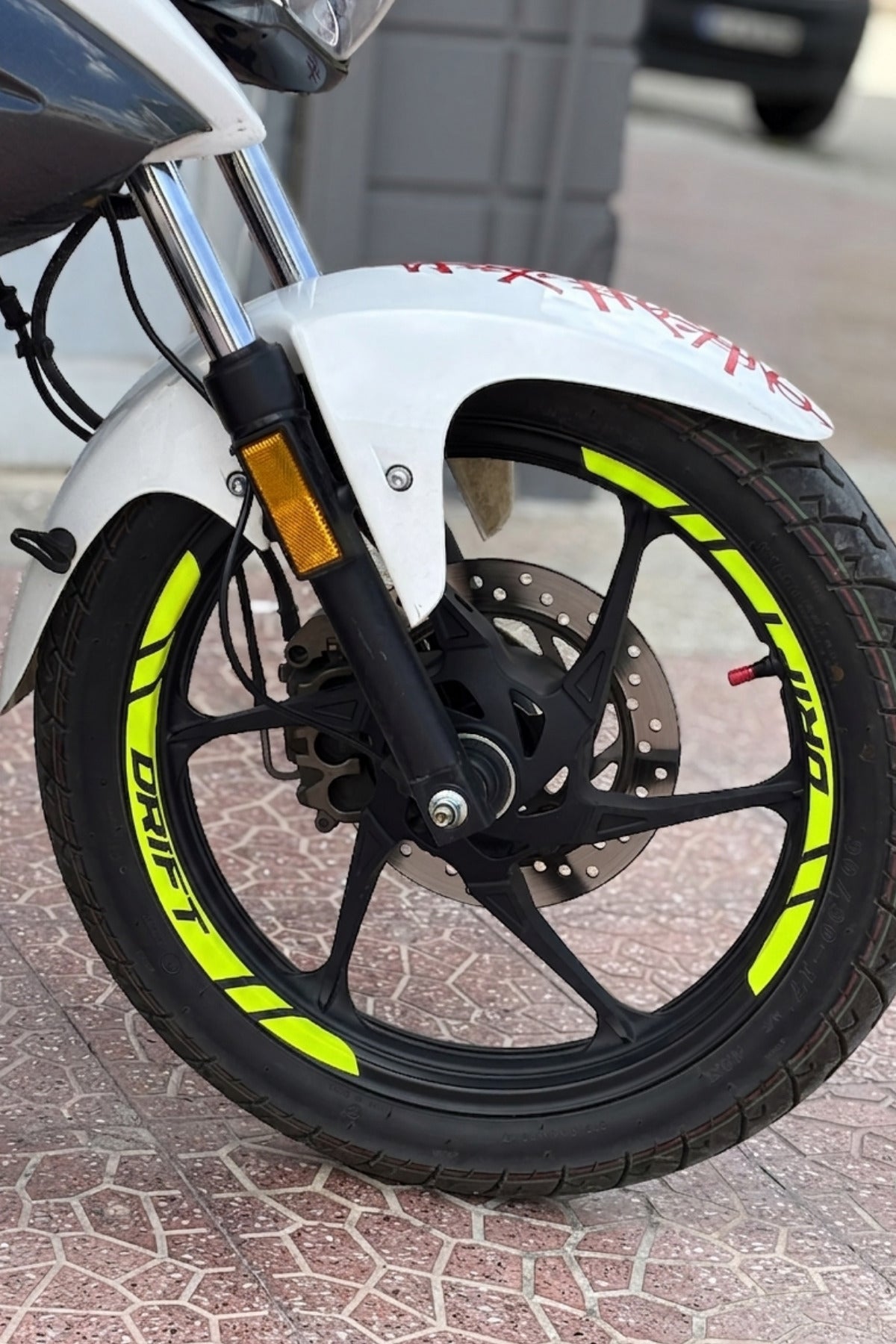 Mondial Drift-L için 8 Parça Jant Şeridi Sticker Seti (Tüm Jantlara Yeterlidir)