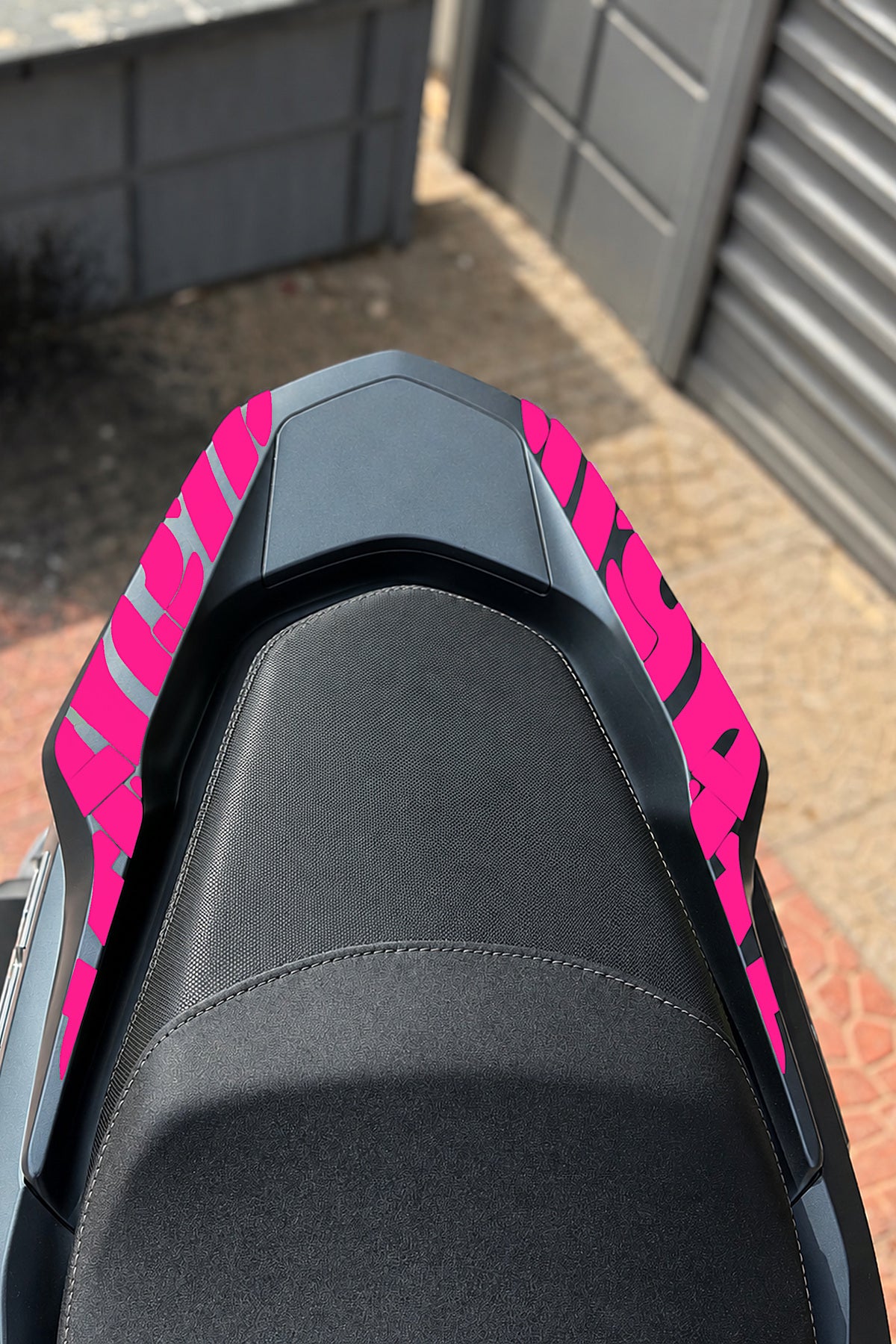 Honda PCX Deluxe için Kuyruk Üstü Tribal Desen Sticker (2025-2026 Uyumlu)