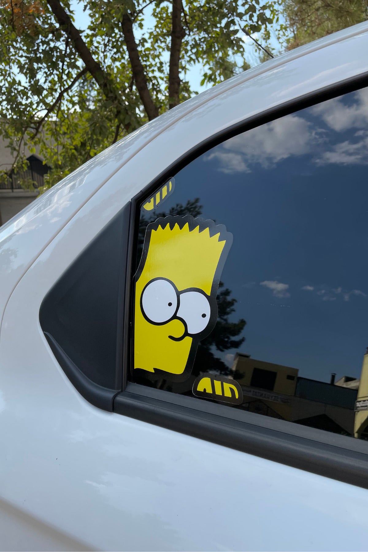 Araba Arka Camı için Simpsonlar Etiket Sticker (Sağ Taraf) 30CMx15CM (1 Adet)