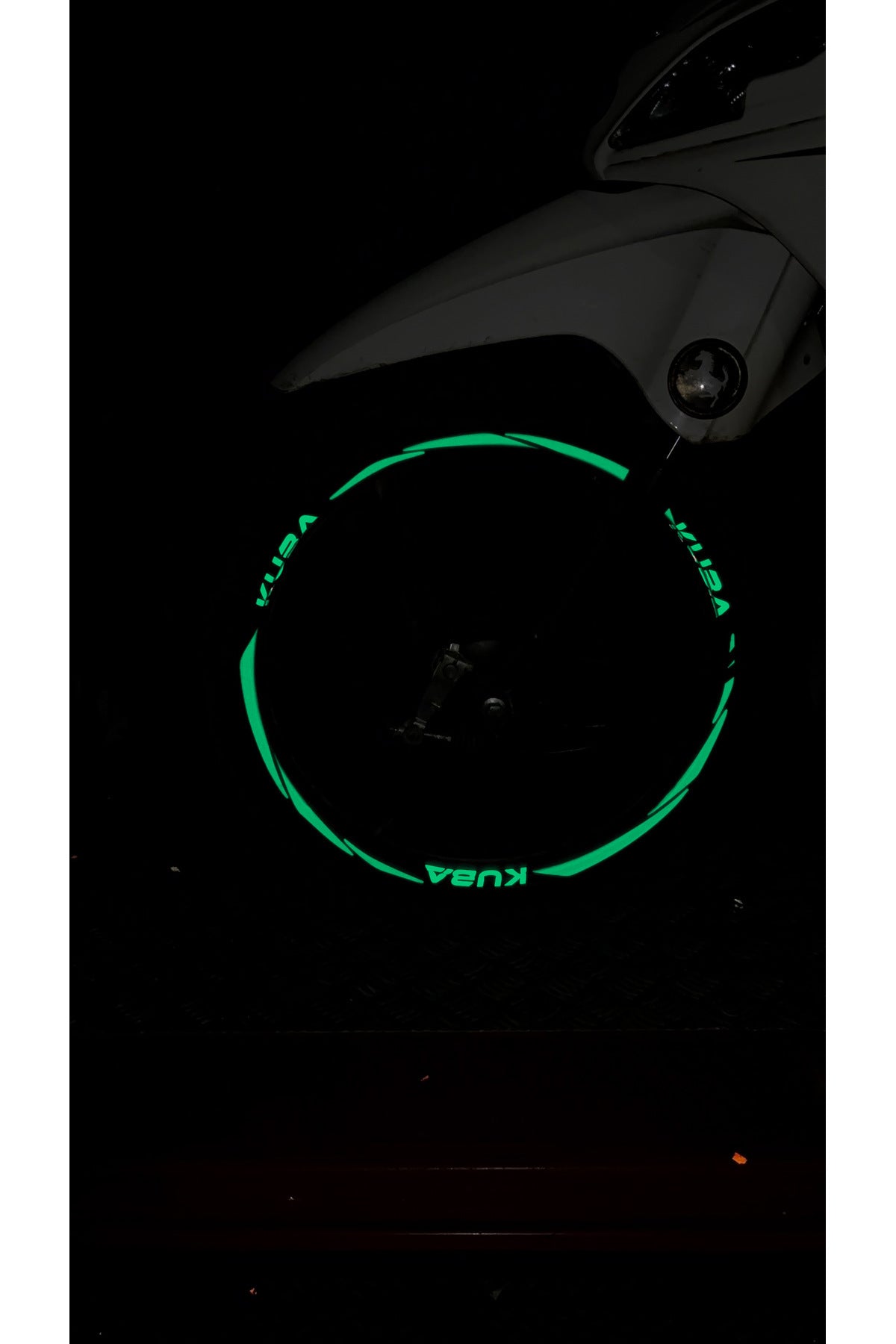 Kuba Cup Motor için Reflektörlü Jant Şeridi Sticker Seti (Tüm Cuplara Uyumlu)