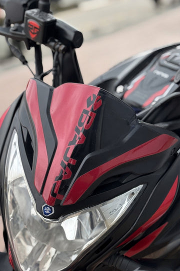 Bajaj NS200/125 için Bajaj Yazılı Kafa Detay Sticker Seti ( 3 Parça)