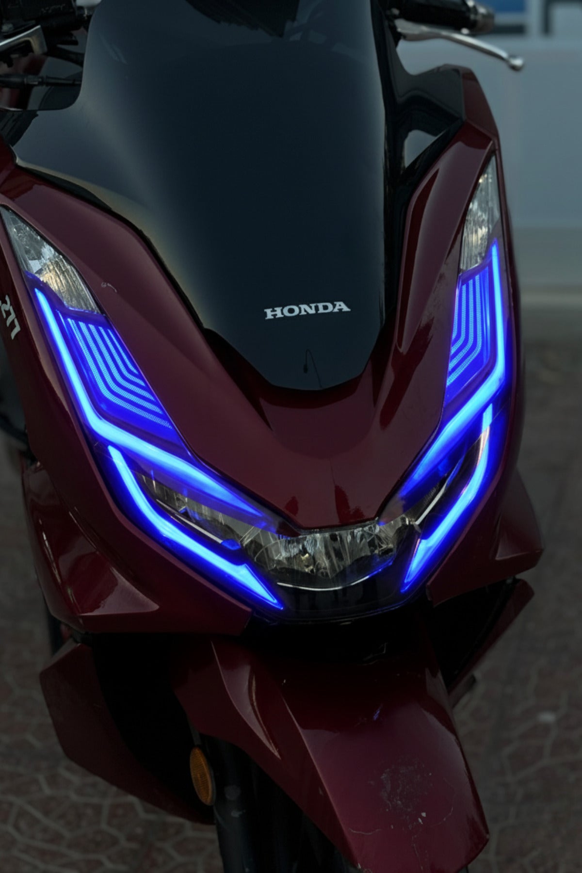 Honda PCX için Kalın Full Kaplamalı Far Tasarım Film Sticker Seti (2021-2022-2023-2024 Model)