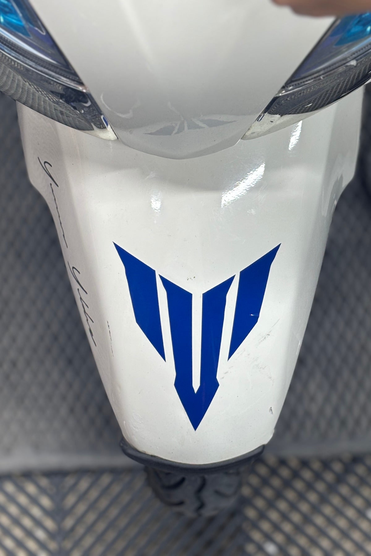 Motor ve Kask için Lacivert Mavi MT Logo Sticker Etiket (15CMx12CM)