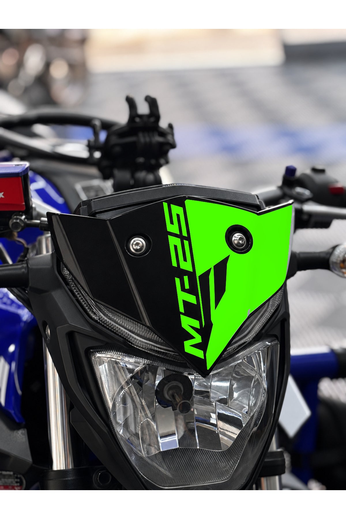 Yamaha MT-25 Eski Kasa için Yazılı-MT Logolu Kafa Detay Sticker