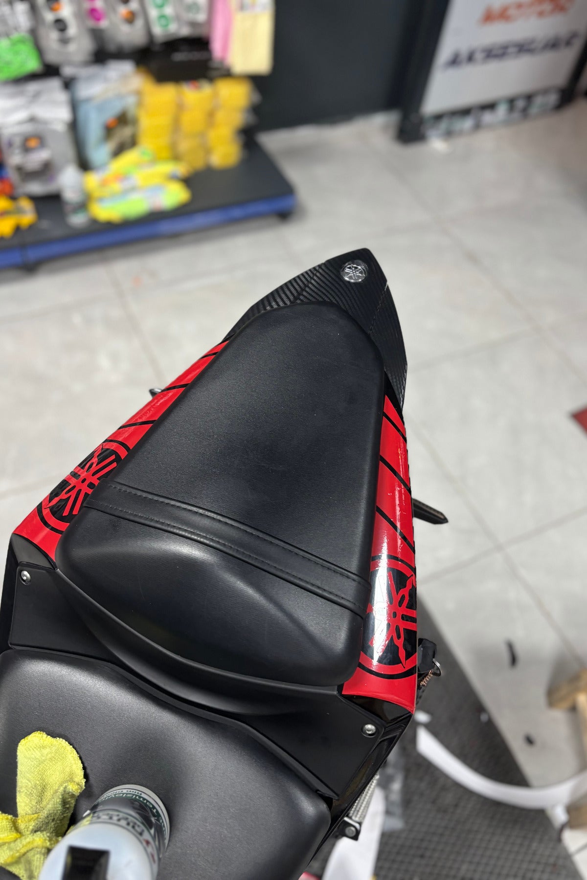 Yamaha Motor Grubu için Kırmızı Renk Kuyruk Sticker Etiket (2 Parça)