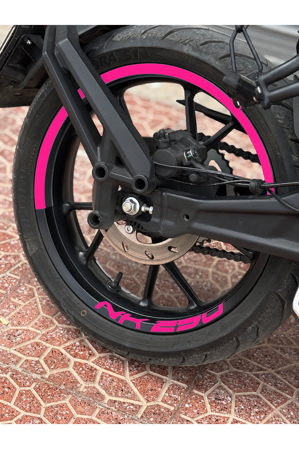 CFMOTO NK250 için Yarım Jant+ NK250 Yazıları Jant Şeridi Sticker Seti (Ön-Arka Yeterli)