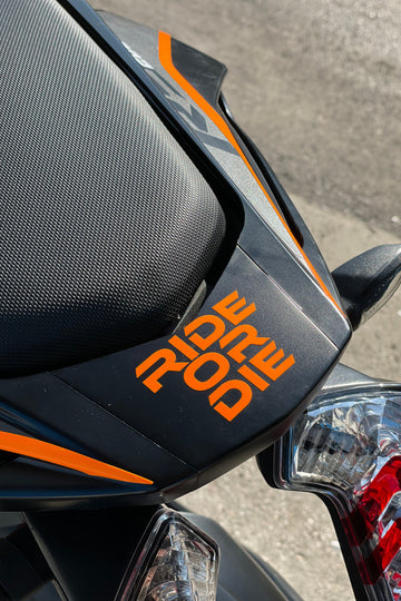 Vizör-Kask-Motor için Orafol Neon Turuncu Ride Or Die Sticker Etiket (1 Adet)