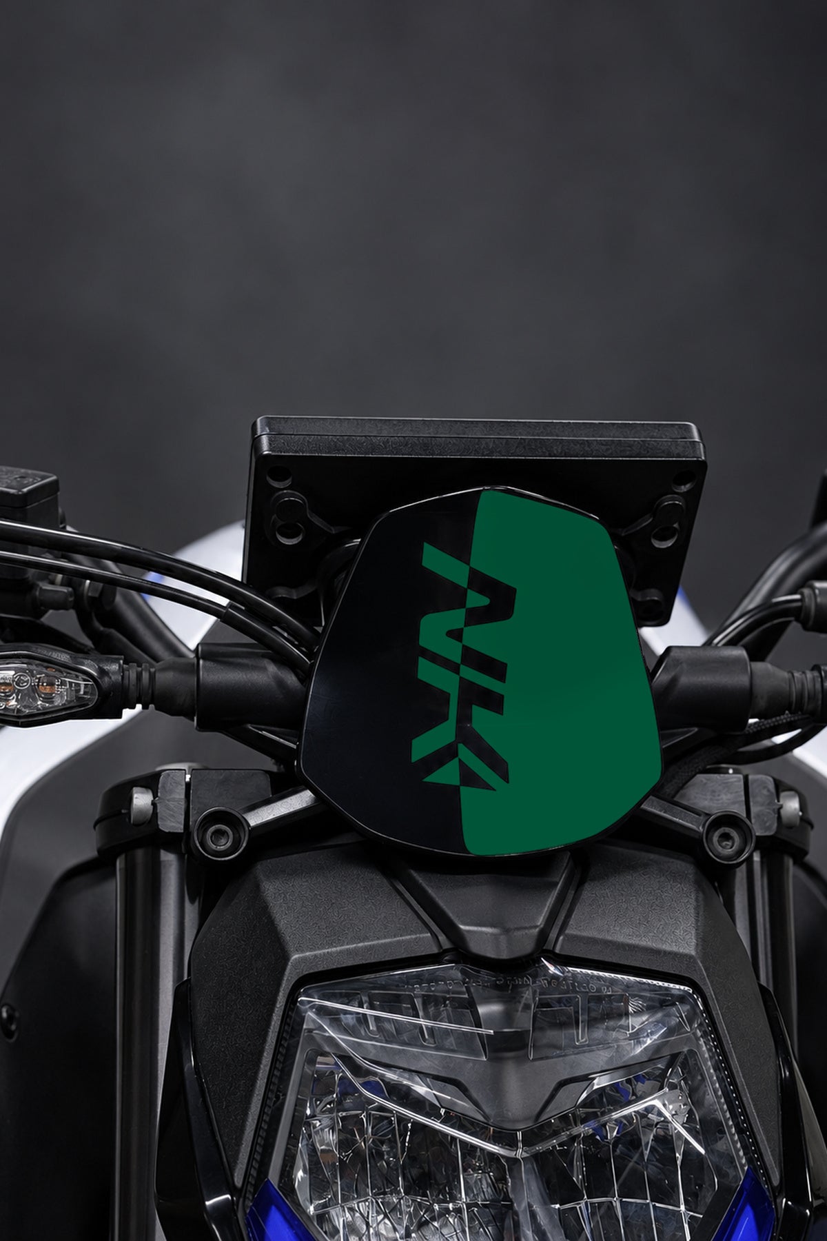 CFMOTO NK250 için Siperlik için NK Yazılı Kafa Detay Sticker (1 Adet)