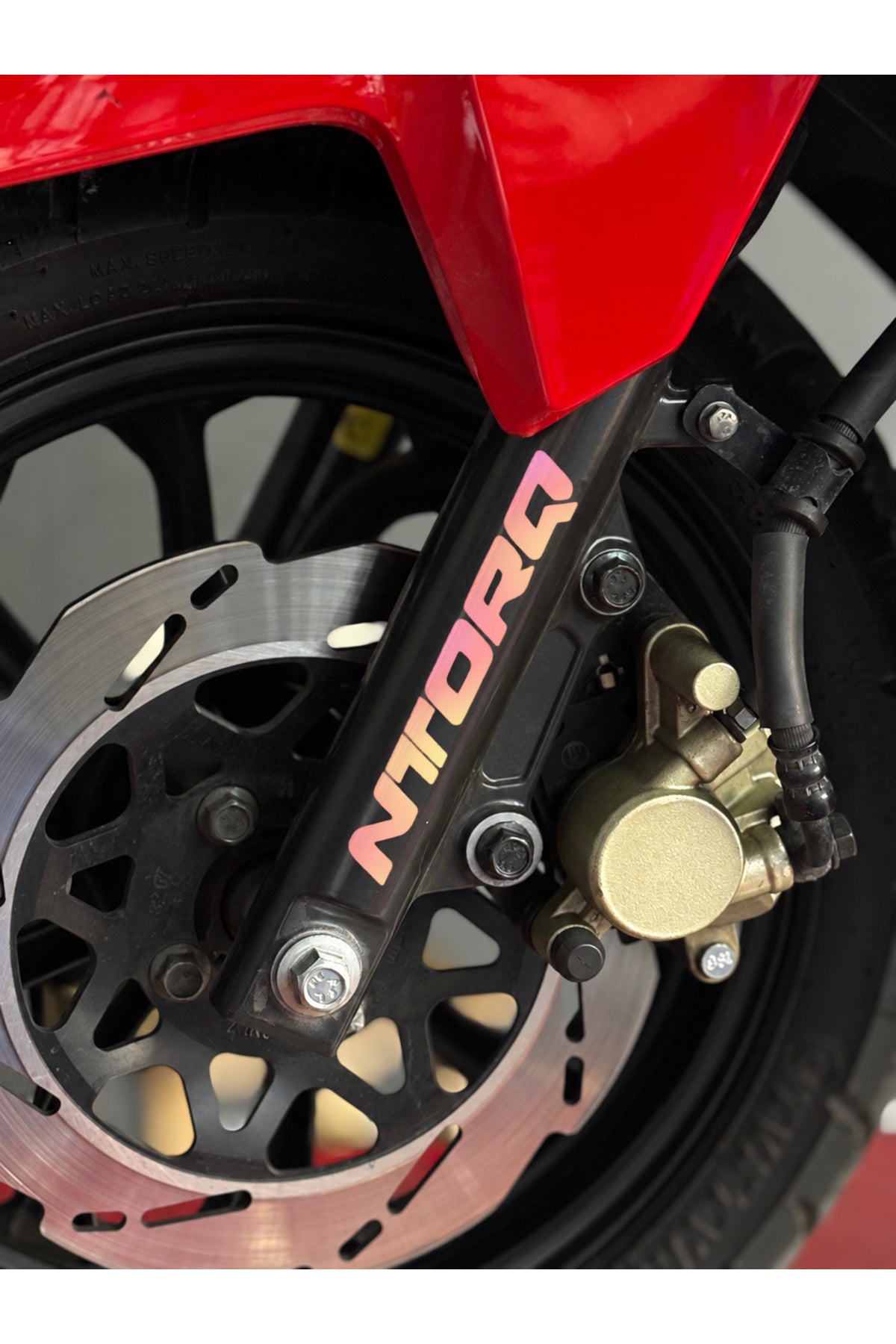 TVS Ntorq 125 için Maşalara Uyumlu Ntorq Yazı Sticker (12CM) (2 Adet)