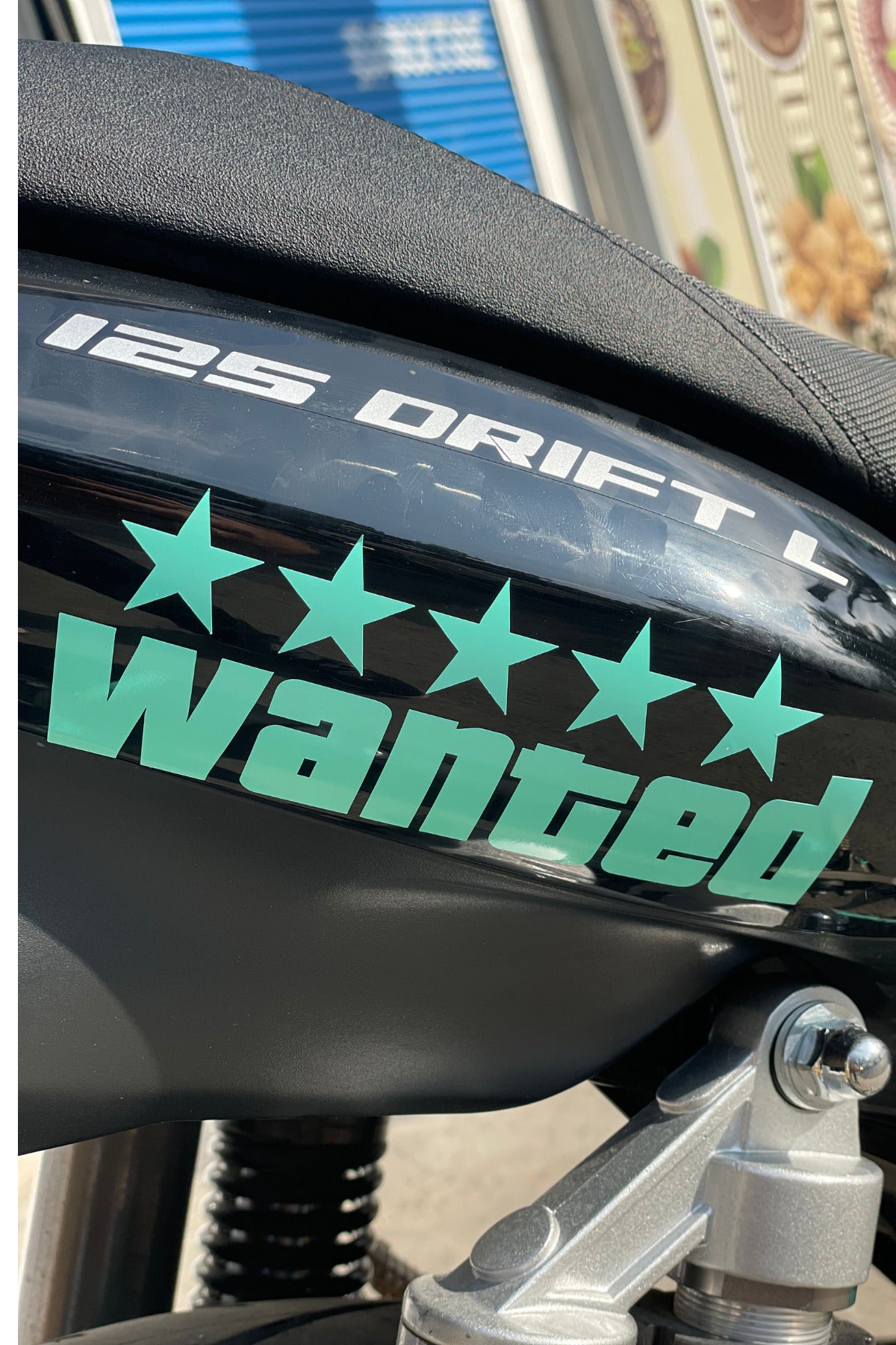 Motor-Araba-Kask için Nane Renk Wanted Sticker Etiket (1 Adet)