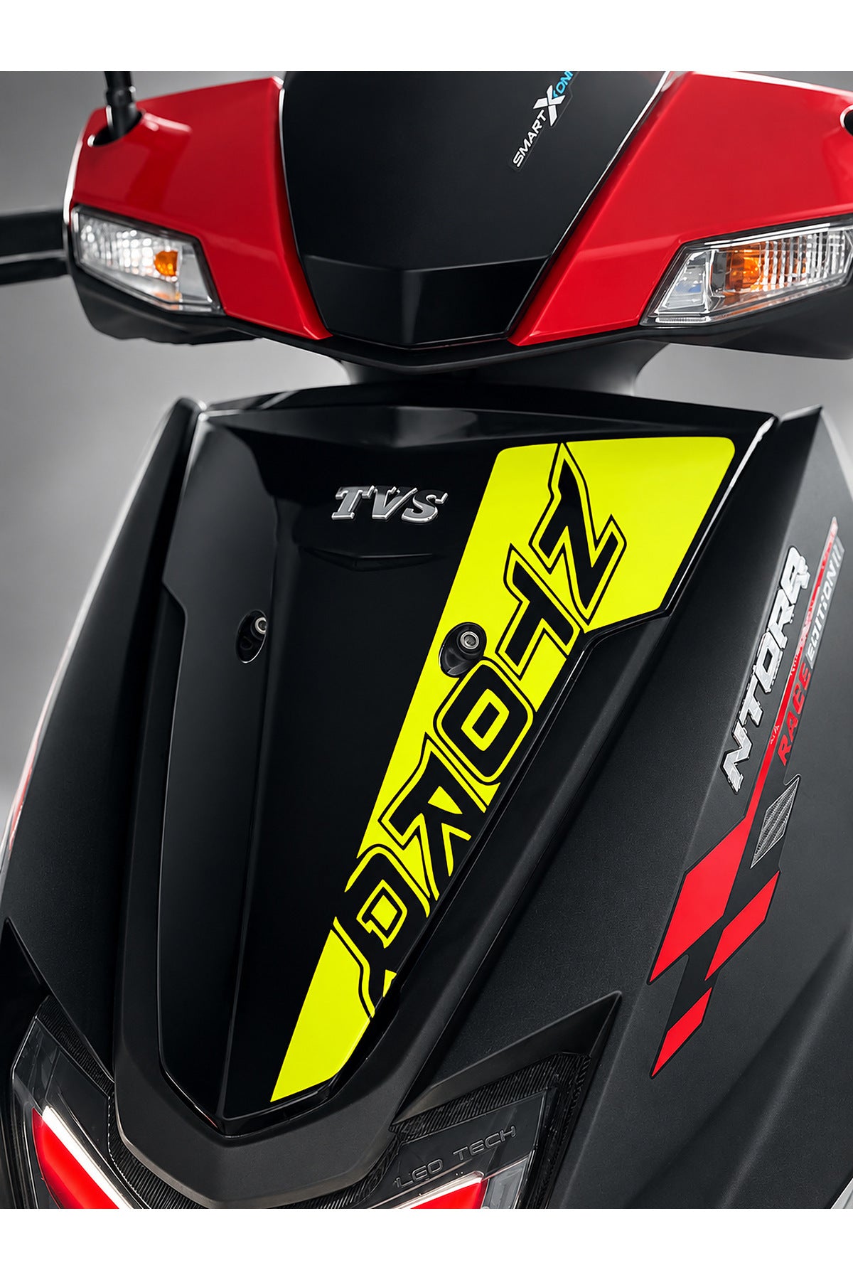 TVS Ntorq 125 için Ön Panel için NTORQ Yazılı Parça Detay Dekor Sticker