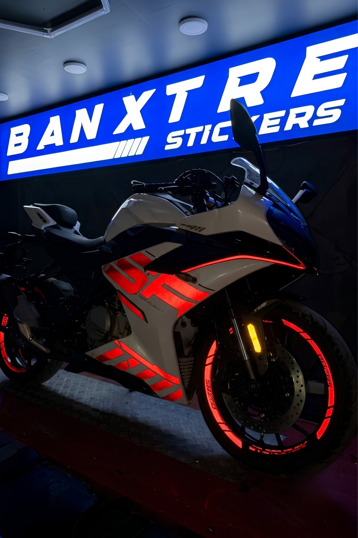 CFMOTO SR250 2026 Model için Komple Reflektörlü Sticker Seti