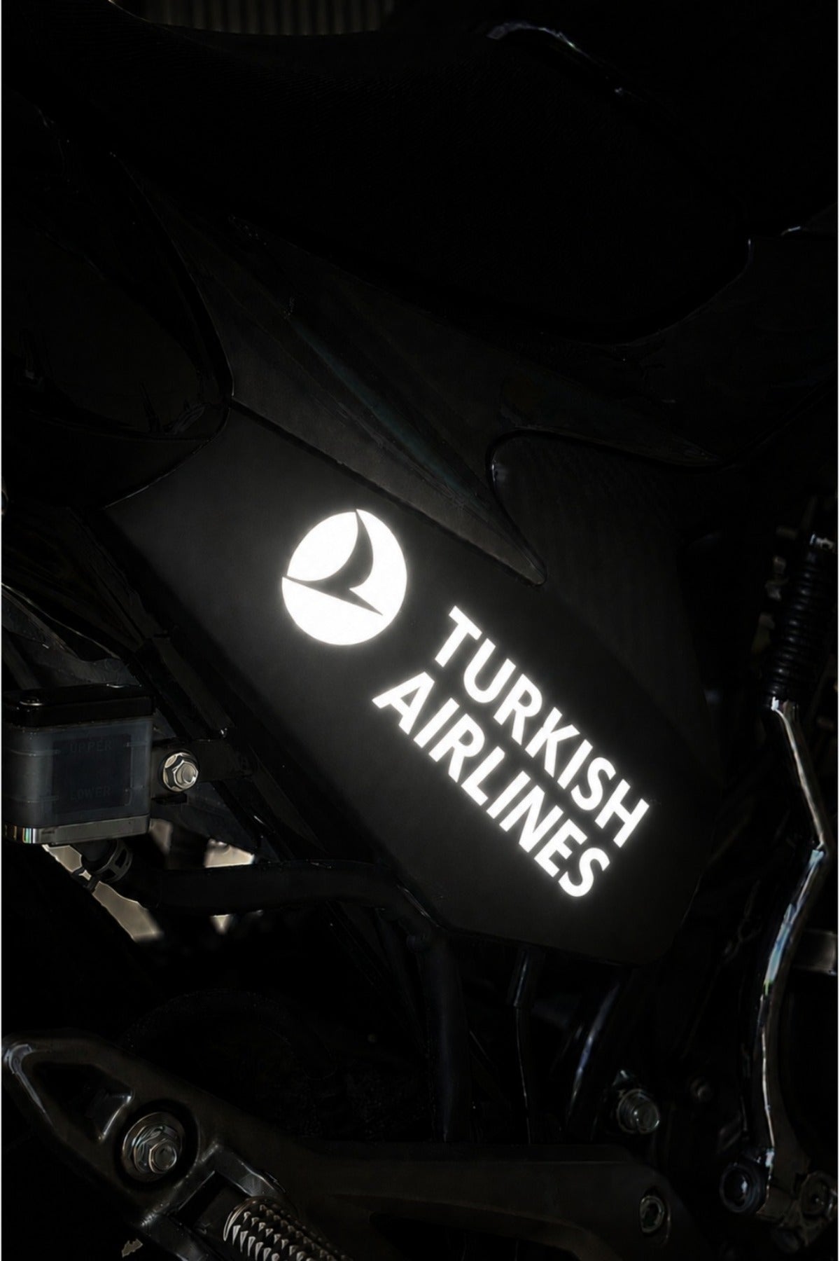 Motor-Araba-Kask için Reflektif THY Turkish Airlines Sticker Etiket (18CMx5CM)