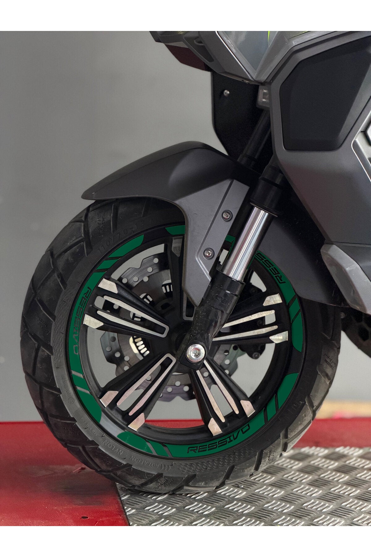 Mondial Ressivo Scooter için Jant Şeridi Sticker Seti (12 Parça Ön Arka Yeterli)