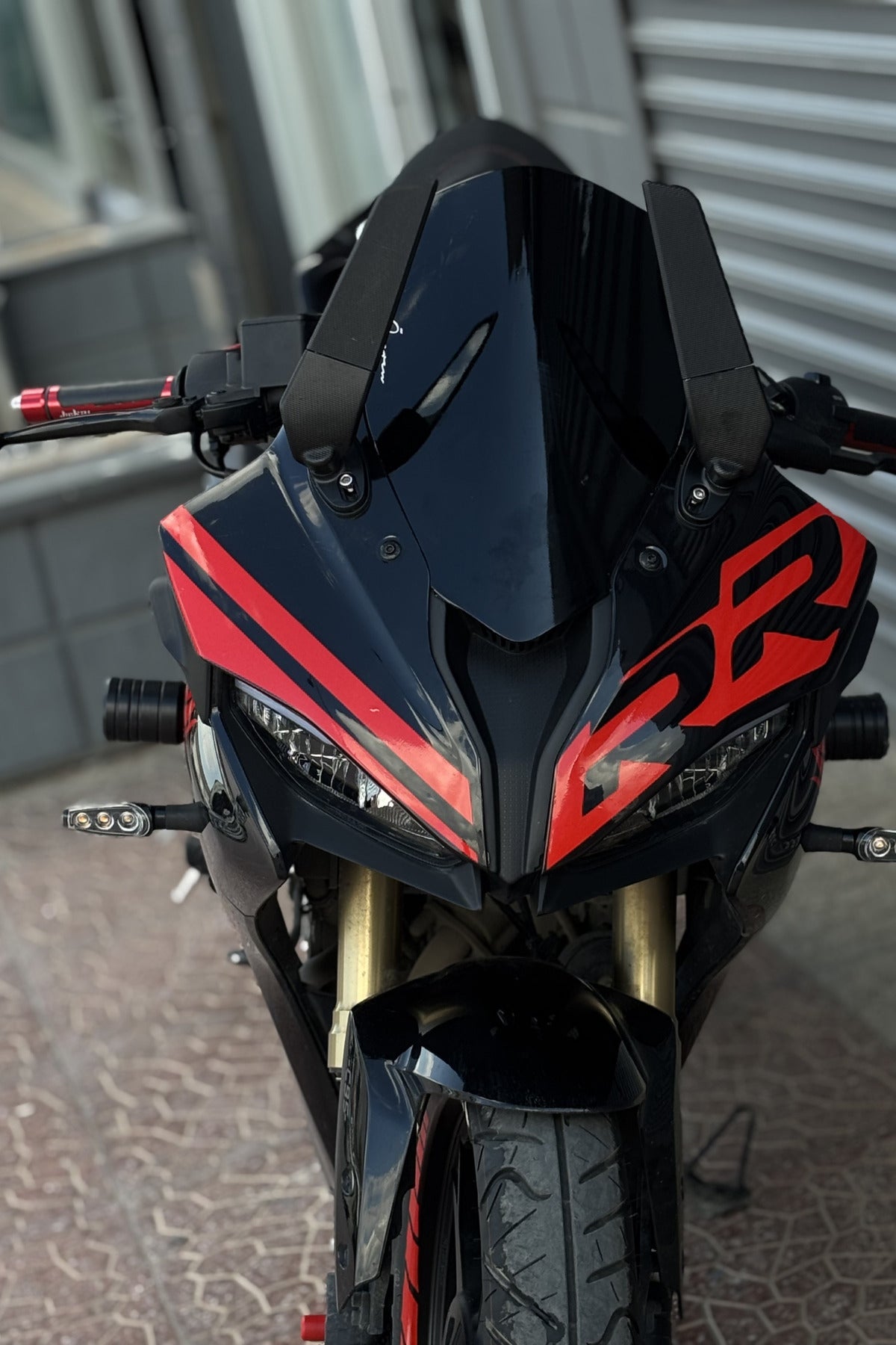 RKS SRK 125 ve SRK 250 Uyumlu Racing RR Kafa Çizgili 3 Parça Kafa Detay Sticker Seti