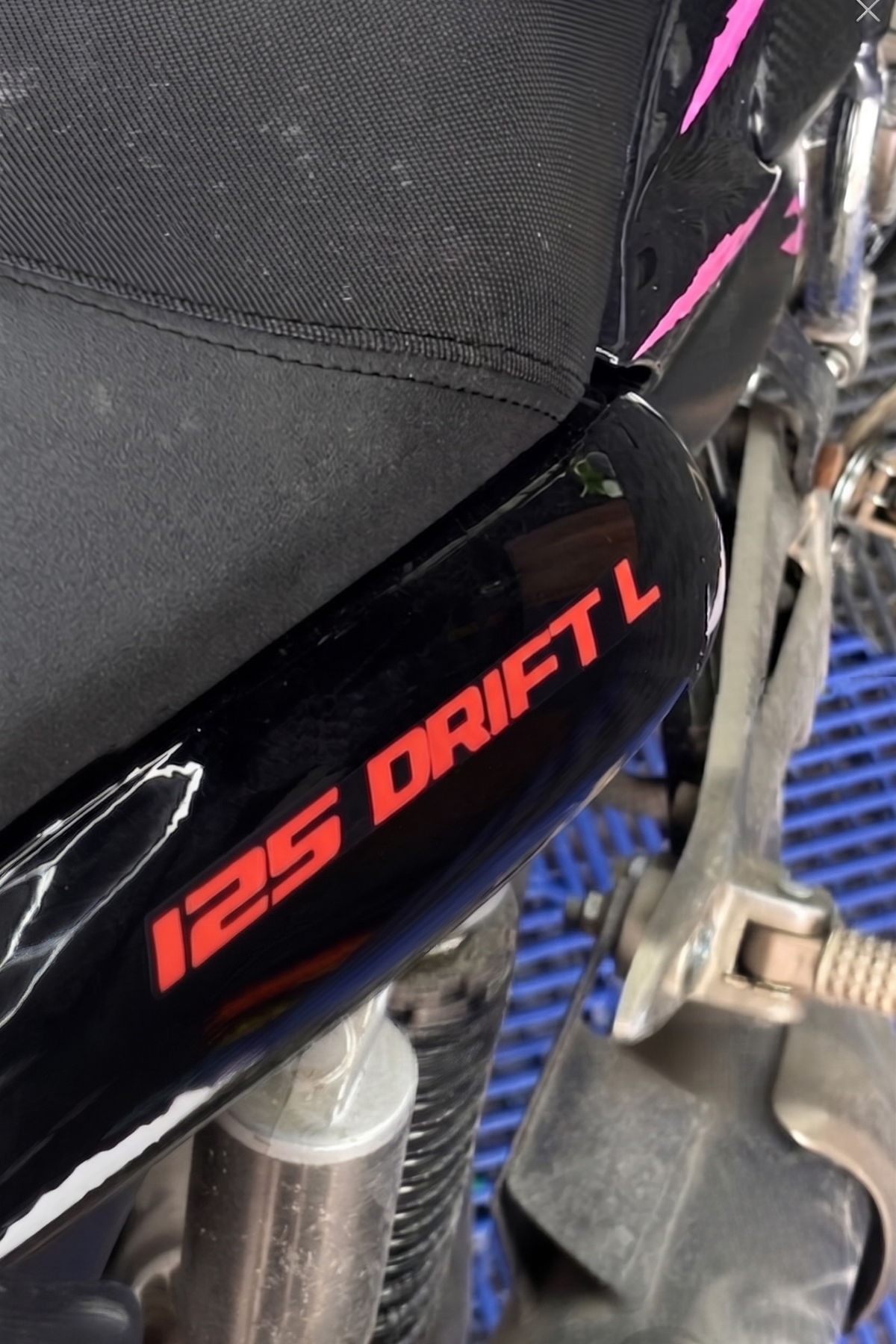 Mondial Drift-L için Orijinal 125 Drift-L Yazı Stıcker Etiket (Sağ ve Sol İçin)