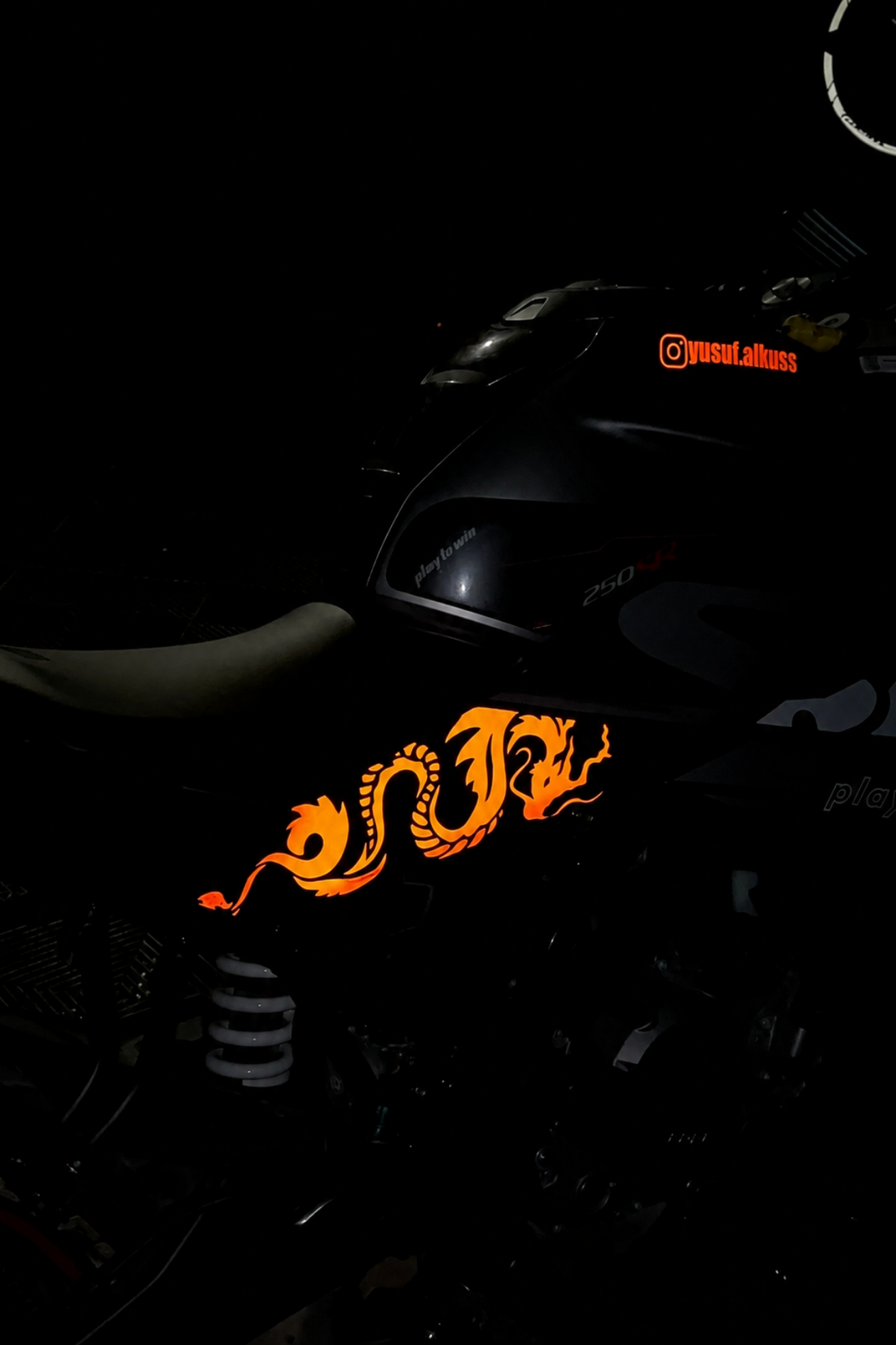 CFMOTO SR250 Reflektör Tam Uyumlu Ejder Motif Sticker (Sağ ve Sol)