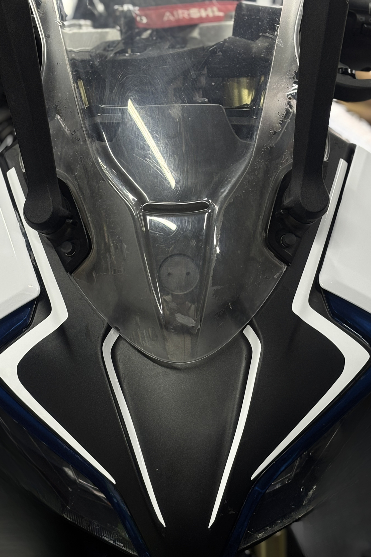 CFMOTO 450SR için Beyaz Renk Far Kaşı Sticker Seti ( 4 Parça)