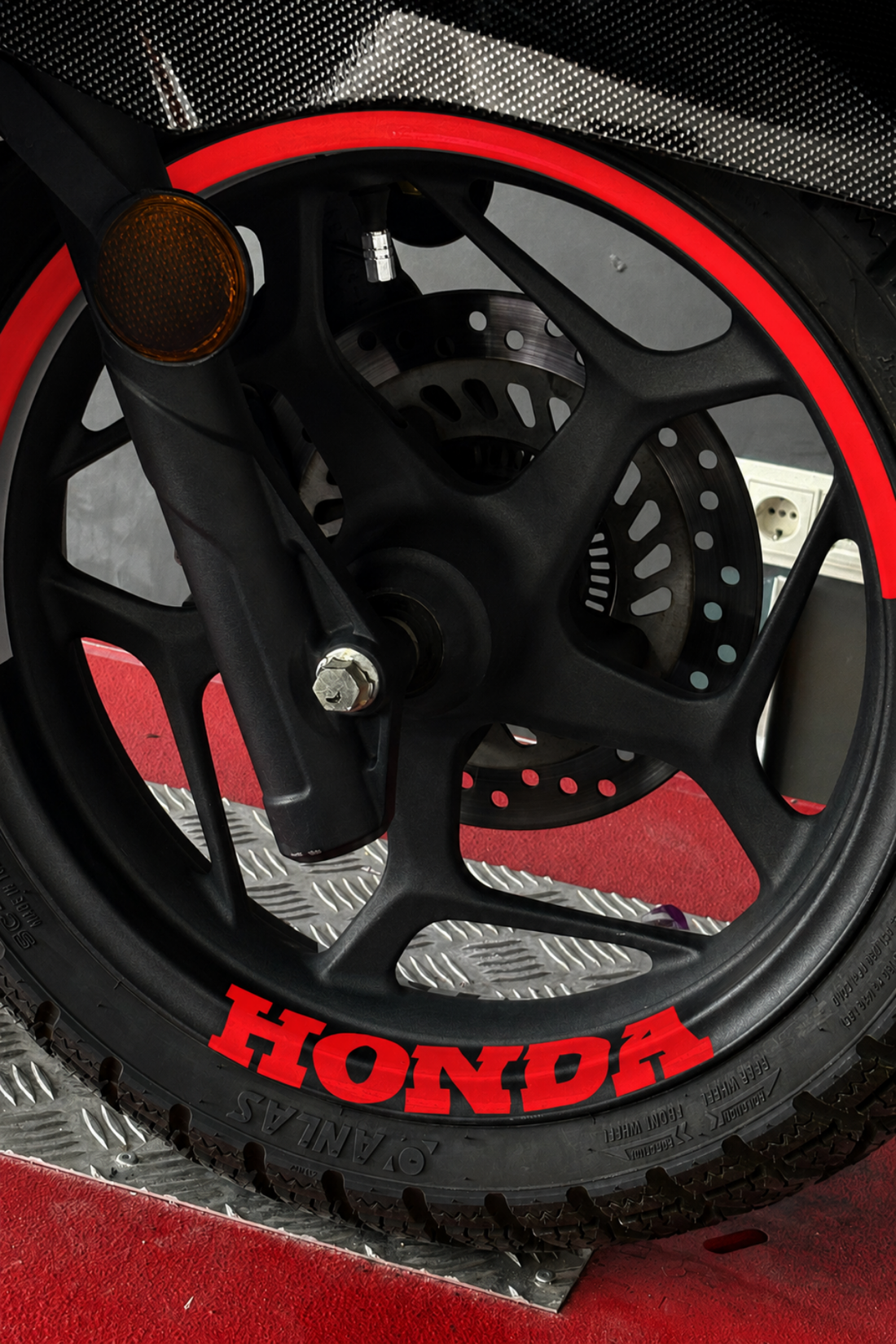 Honda PCX için Yarım Jant Şeridi+Honda Yazıları (2 Janta da Yeter)