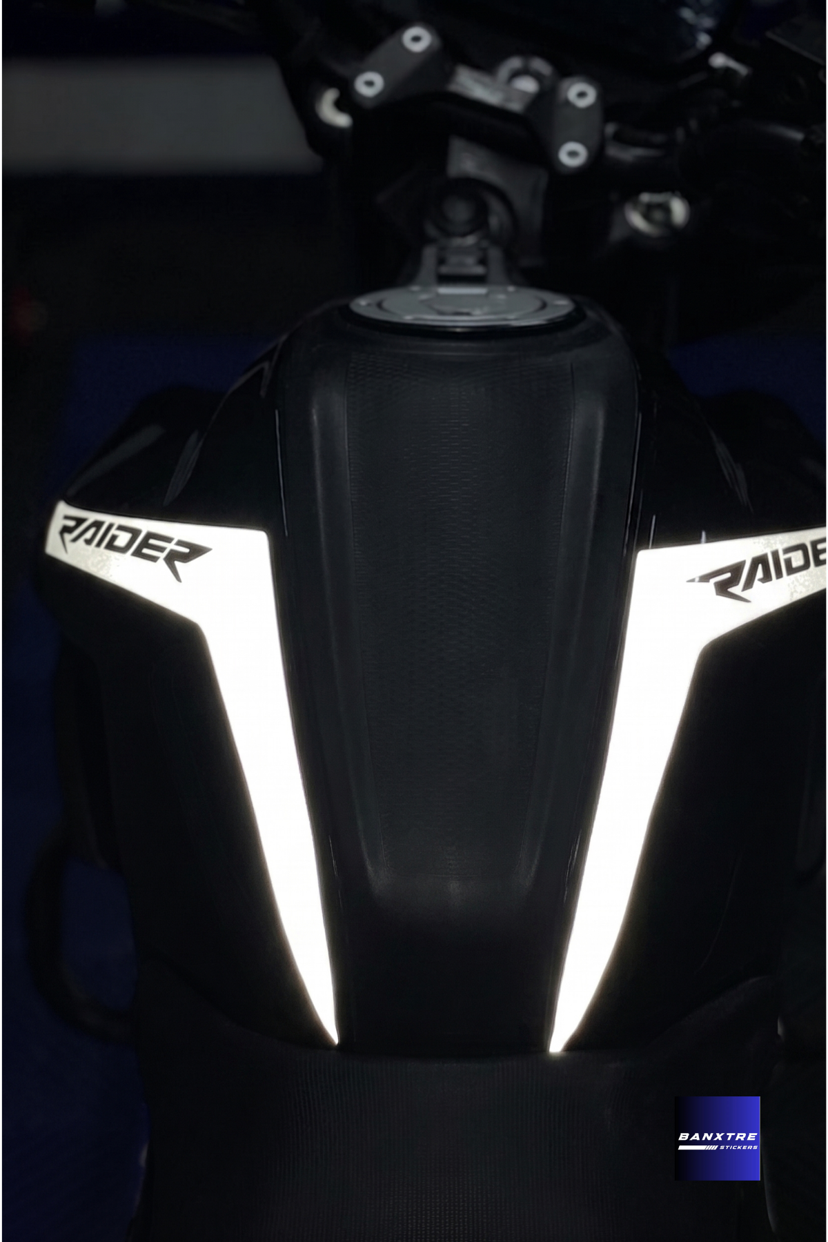 Tvs Raider 125 Motosiklet için Uyumlu Reflektörlü Depo Kordon Sticker Seti (Sağ ve Sol