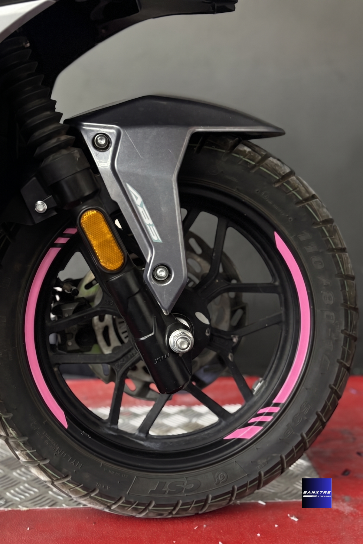 Tüm Scooterlara Uyumlu Kalın Kesikli Jant Şeridi Sticker Seti