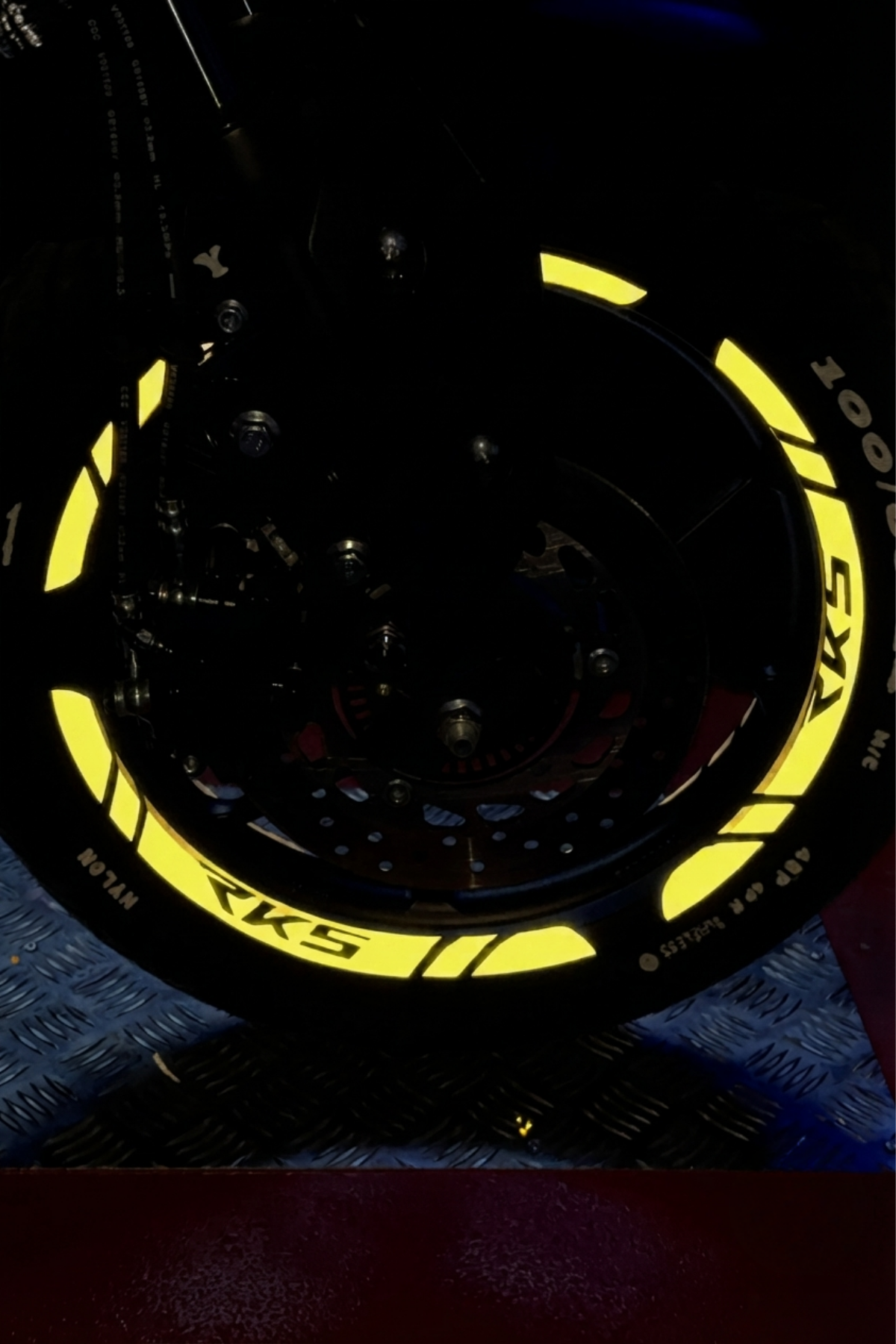 RKS Scooter Grubu için 13-14 Inch Uyumlu Reflektörlü Scoter Jant Şeridi Sticker Seti