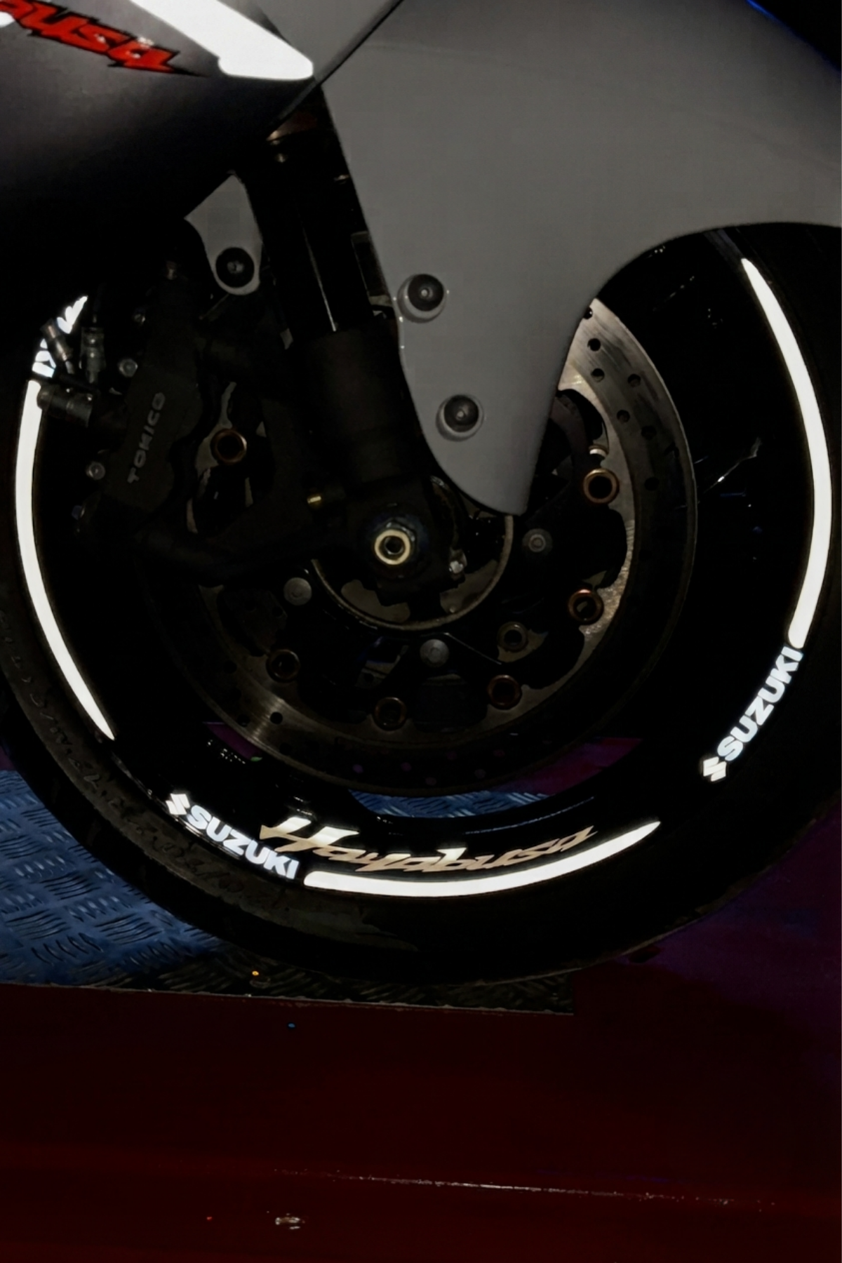Suzuki Hayabusa Komple Reflektörlü Jant Şeridi Sticker Seti