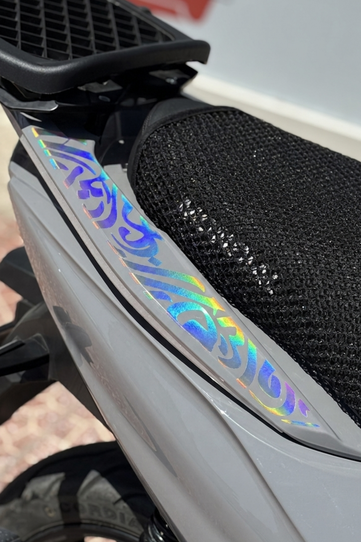 Mondial Strada Kuyruk için Tribal Desen Sticker (1 Adet)
