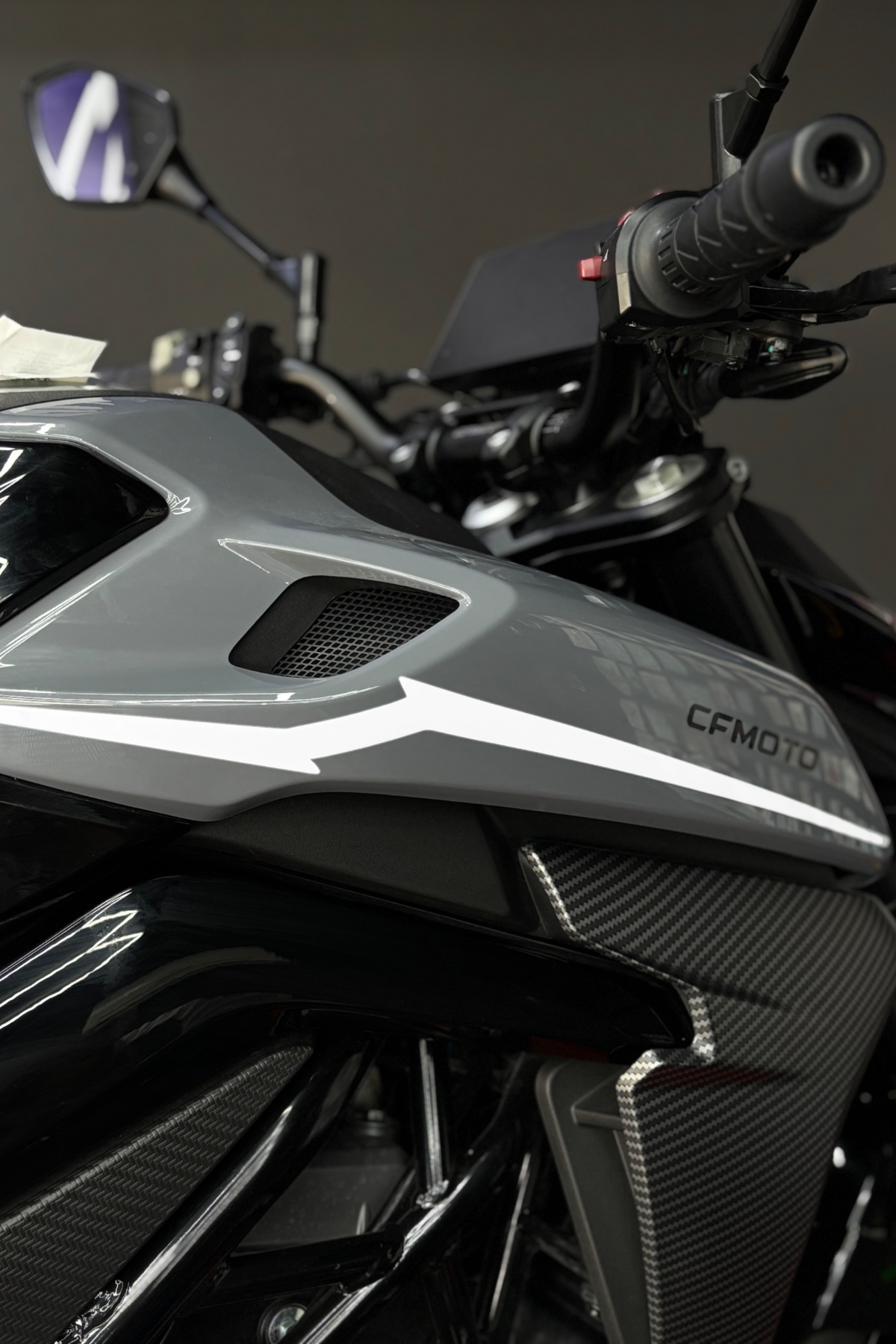 CFMOTO NK250 için Yan Orijinal Çizgi Sticker Etiketler (Orijinal Sökülmeden Kapatır)
