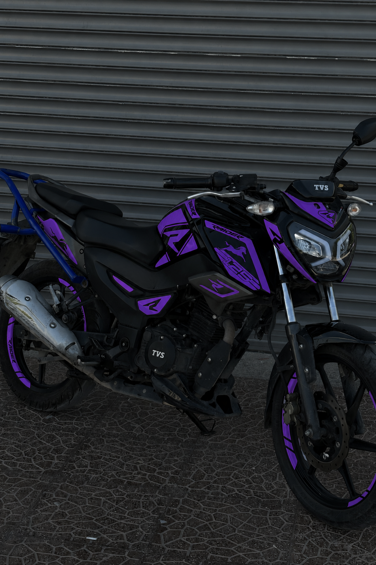 TVS Raider 125 için Premium Seri Komple Sticker Seti (Sağ ve Sol)
