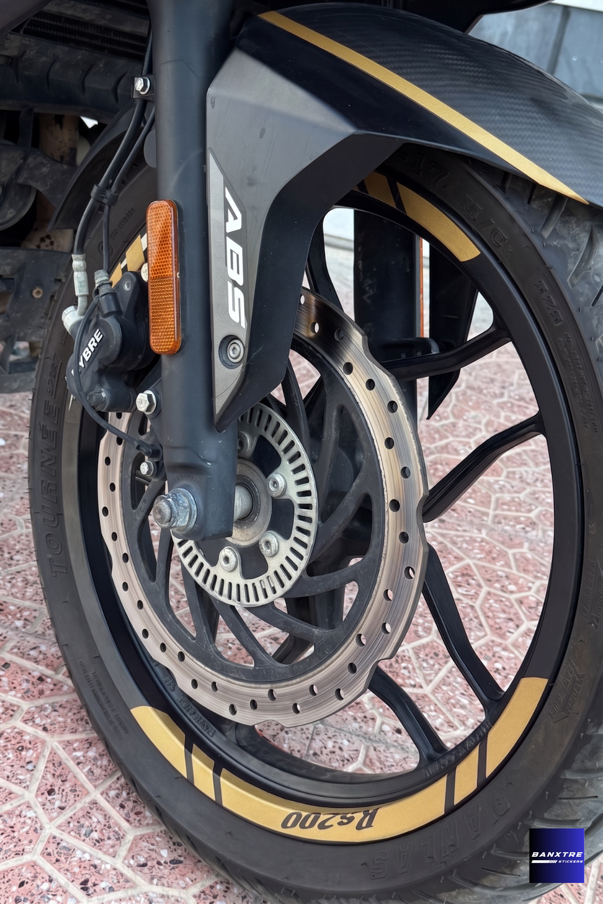 Bajaj Pulsar RS200 için 8 Parça Jant Şeridi Sticker Seti (Tüm Jantlara Yeterlidir)