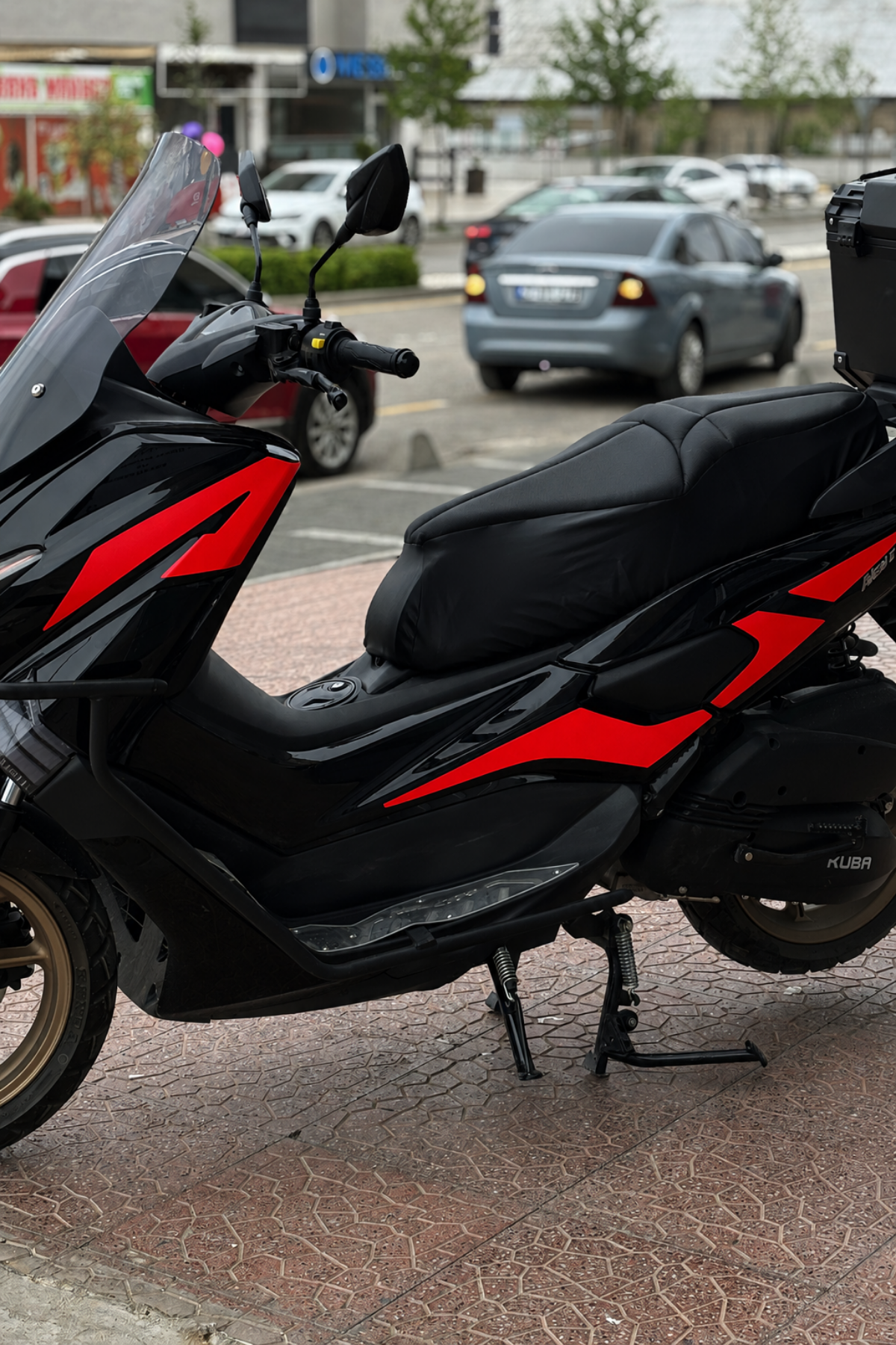Kuba Newcity Scooter için Renkli Orijinal Sticker Seti (Sağ ve Sol)