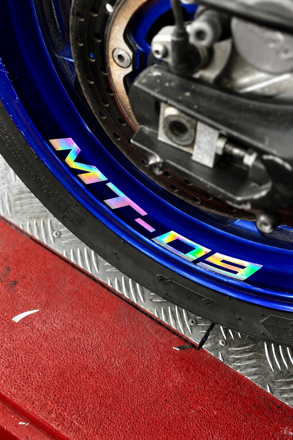 Yamaha MT-09 için Jant için Yazı Sticker Seti (4 Adet)