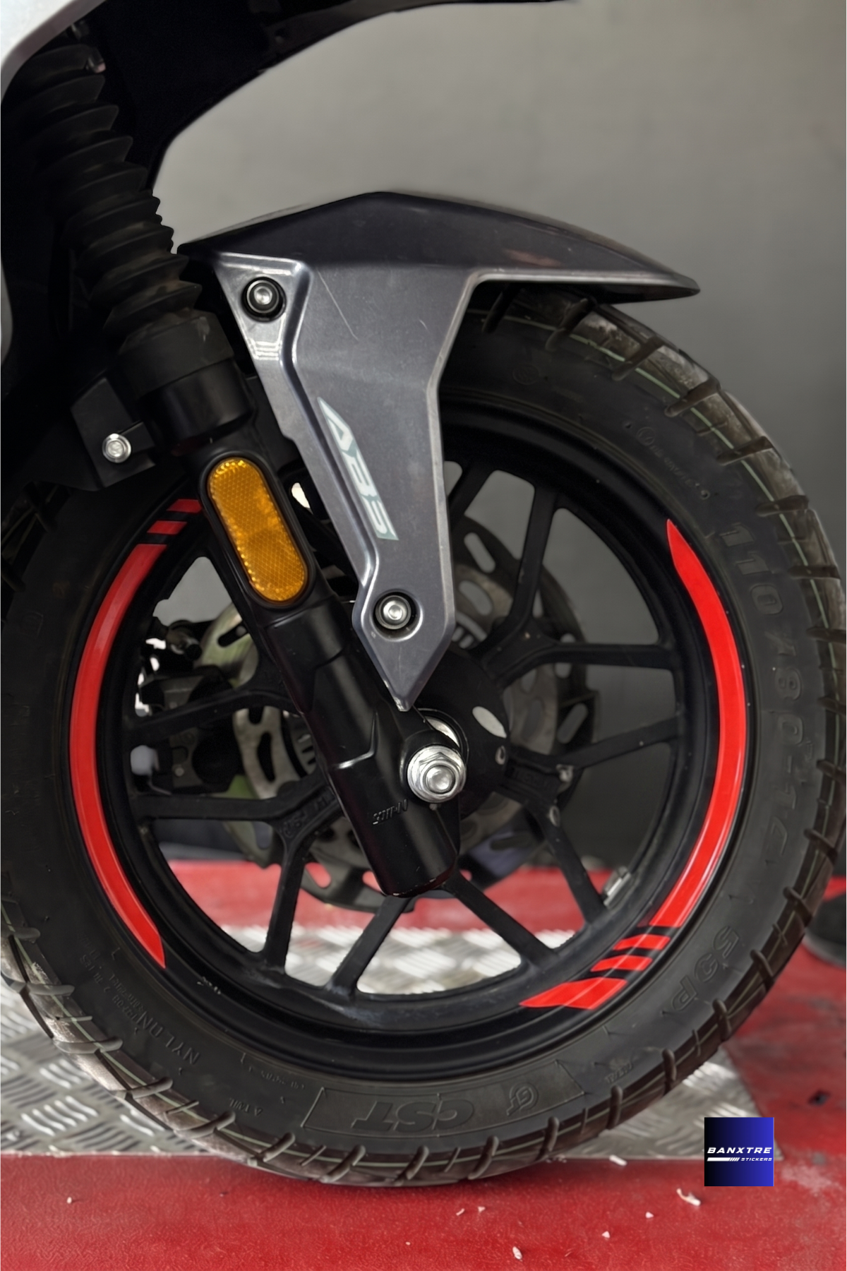Tüm Scooterlara Uyumlu Kalın Kesikli Jant Şeridi Sticker Seti