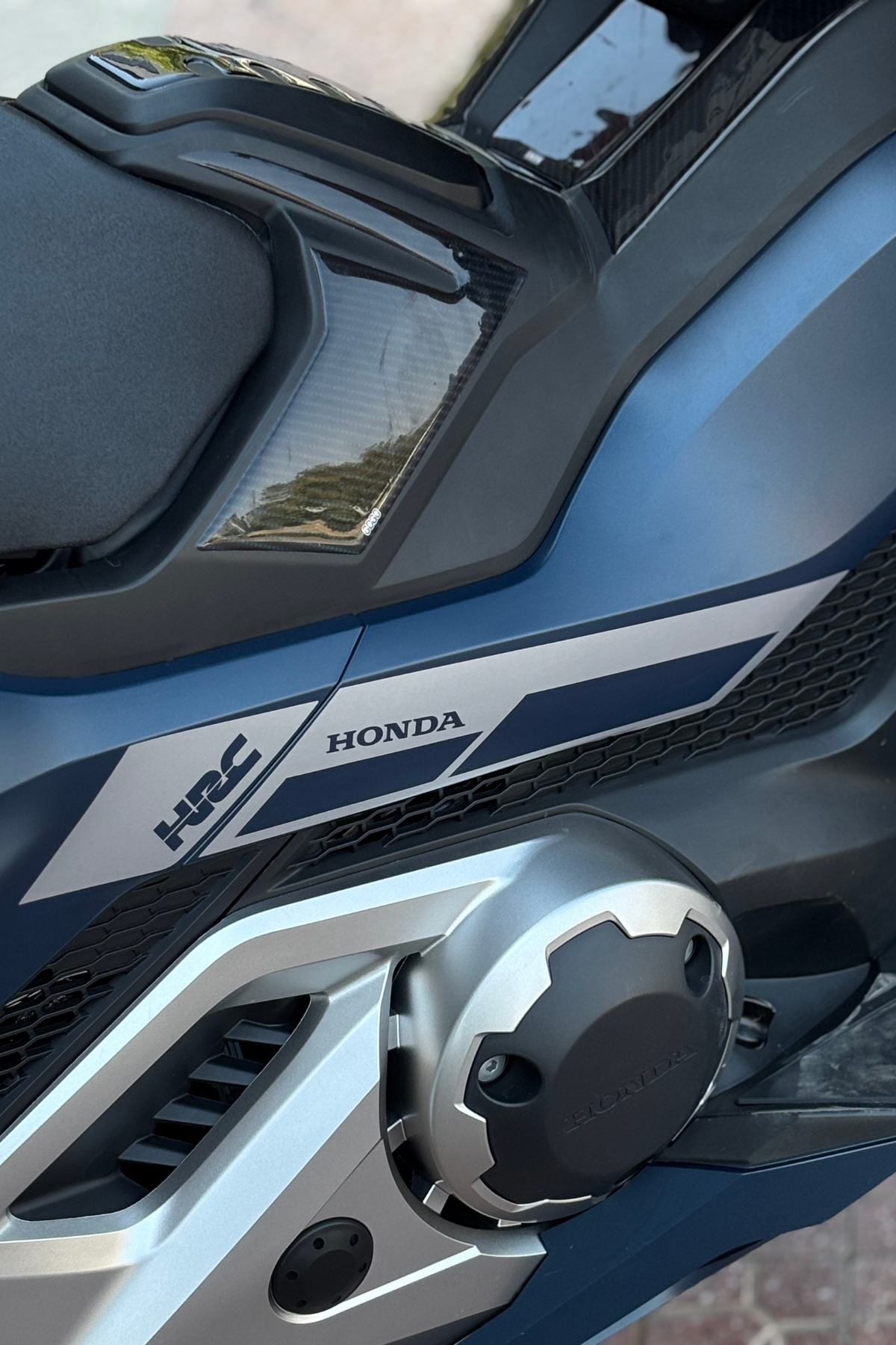 Honda Forza 750 için Komple Avery Gümüş Sticker Seti