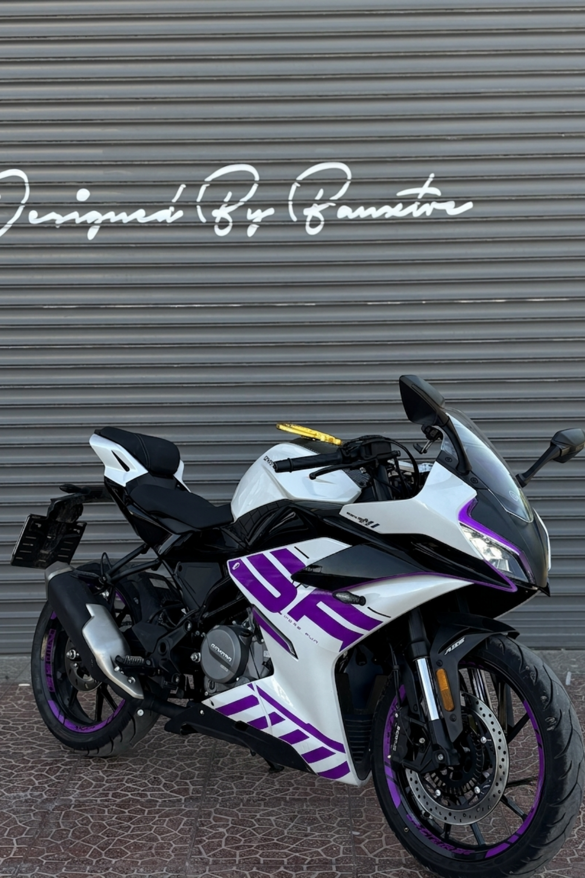 CFMOTO 250SR 2026 Model için Komple Sticker Seti (Far Filmi Dahildir)