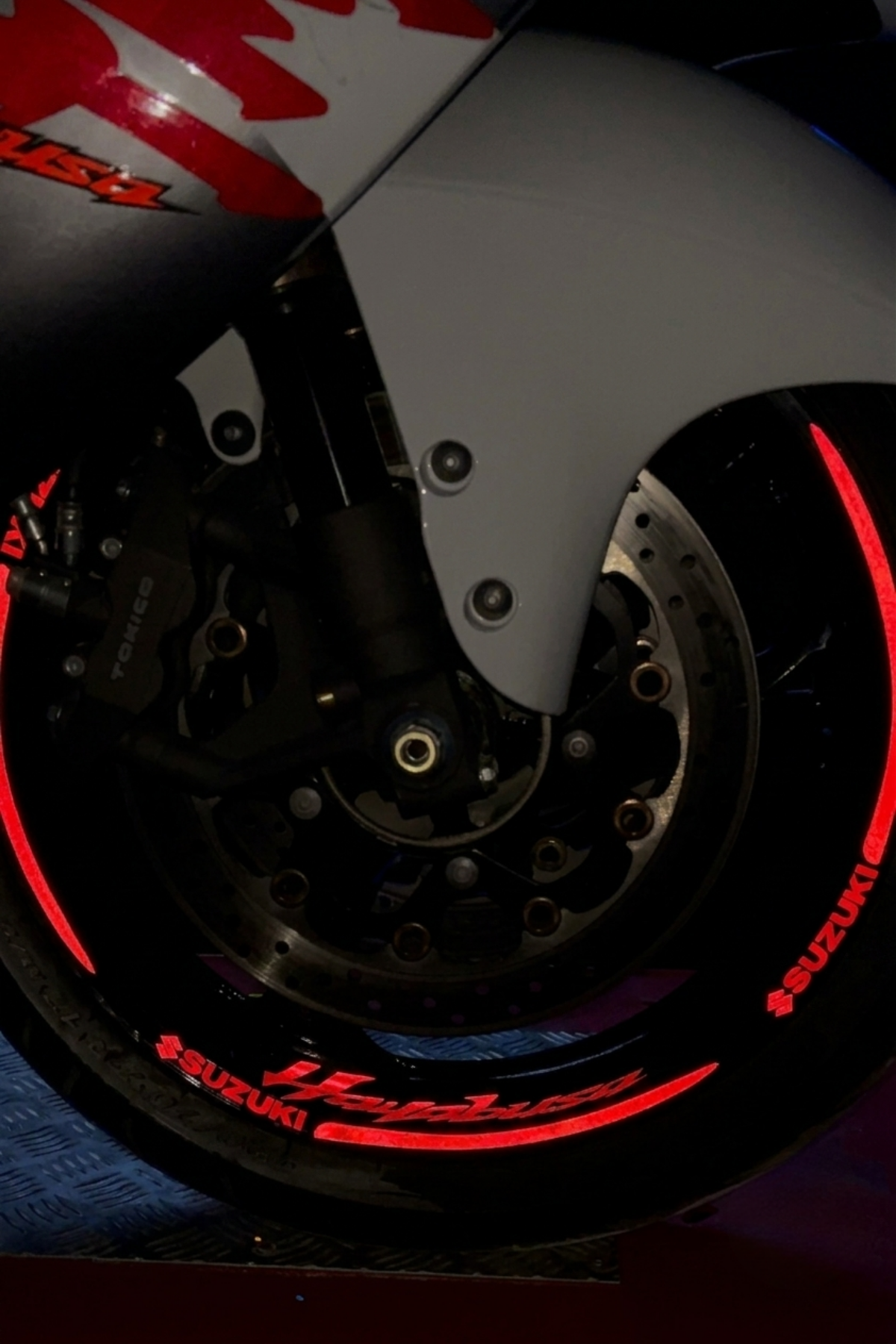 Suzuki Hayabusa Komple Reflektörlü Jant Şeridi Sticker Seti
