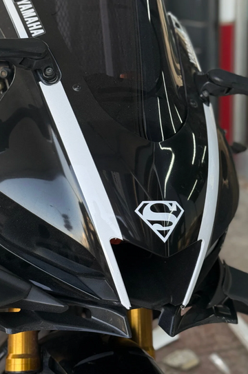 Motosiklet ve Kask için Superman Logo Sticker Etiket Beyaz Renk