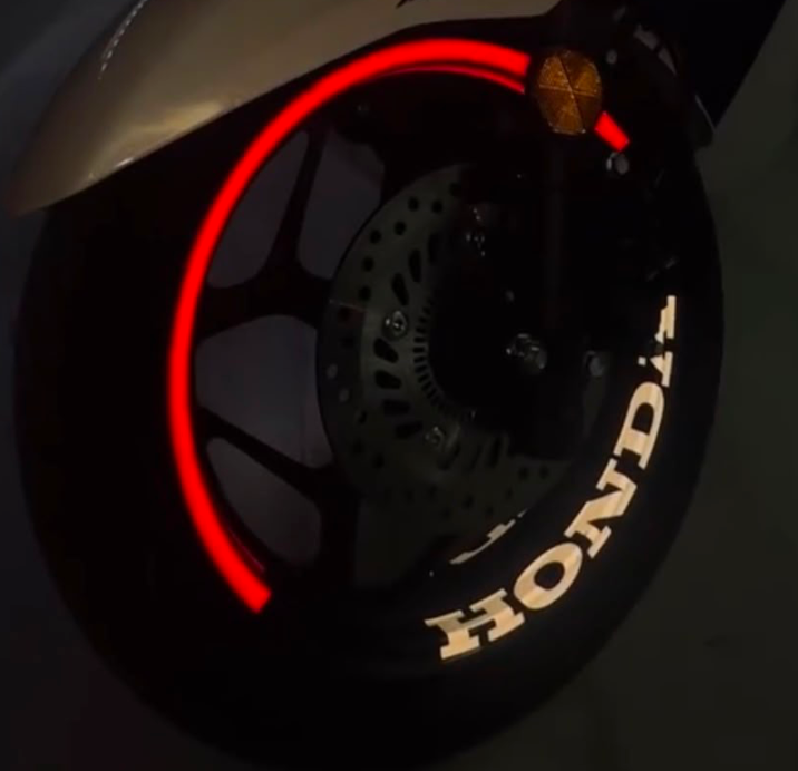 Honda PCX için Reflektörlü Kırmızı Yarım Jant Şeridi + Beyaz Honda Yazısı (4 Janta Yeterli)