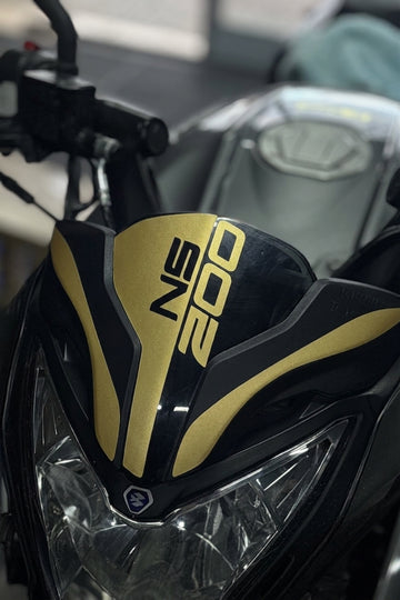 Bajaj Pulsar NS 200 için Yazı Detaylı Kafa Detay Sticker Mat Gold