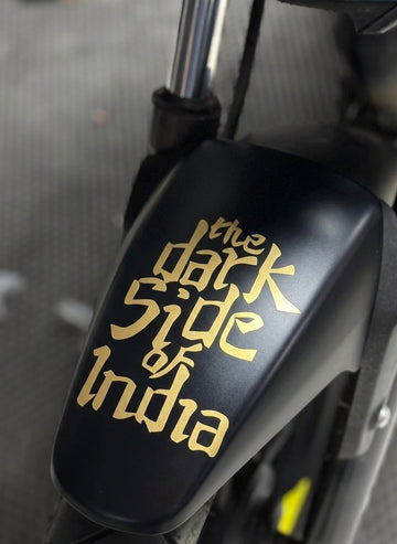 Motosiklet ve Kask için Dark Side of Indıa Mat Gold Sticker Etiket (1 Adet)