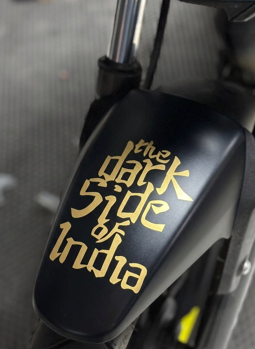 Motosiklet ve Kask için Dark Side of Indıa Mat Gold Sticker Etiket (1 Adet)