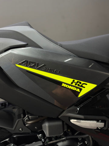 HONDA ADV 350 için Yan Grenaj HRC Detaylı Çift Renk Sticker Seti (Sağ ve Sol )
